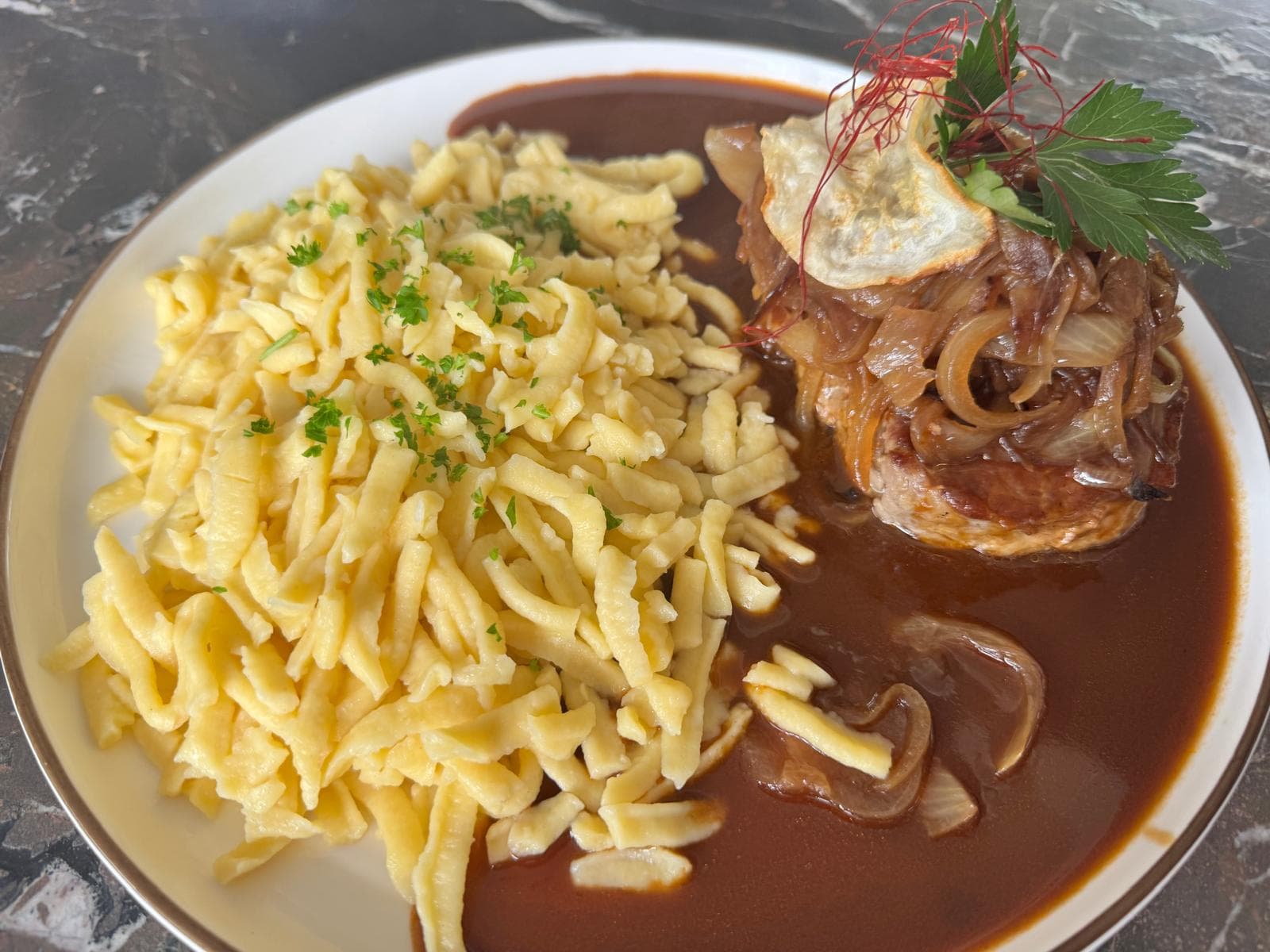 Zwiebelrostbraten